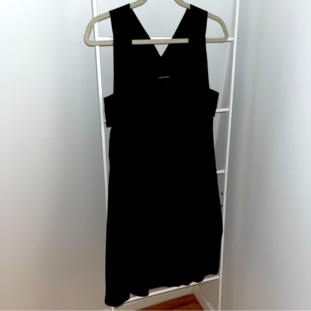 Club Monaco black short flowy dress